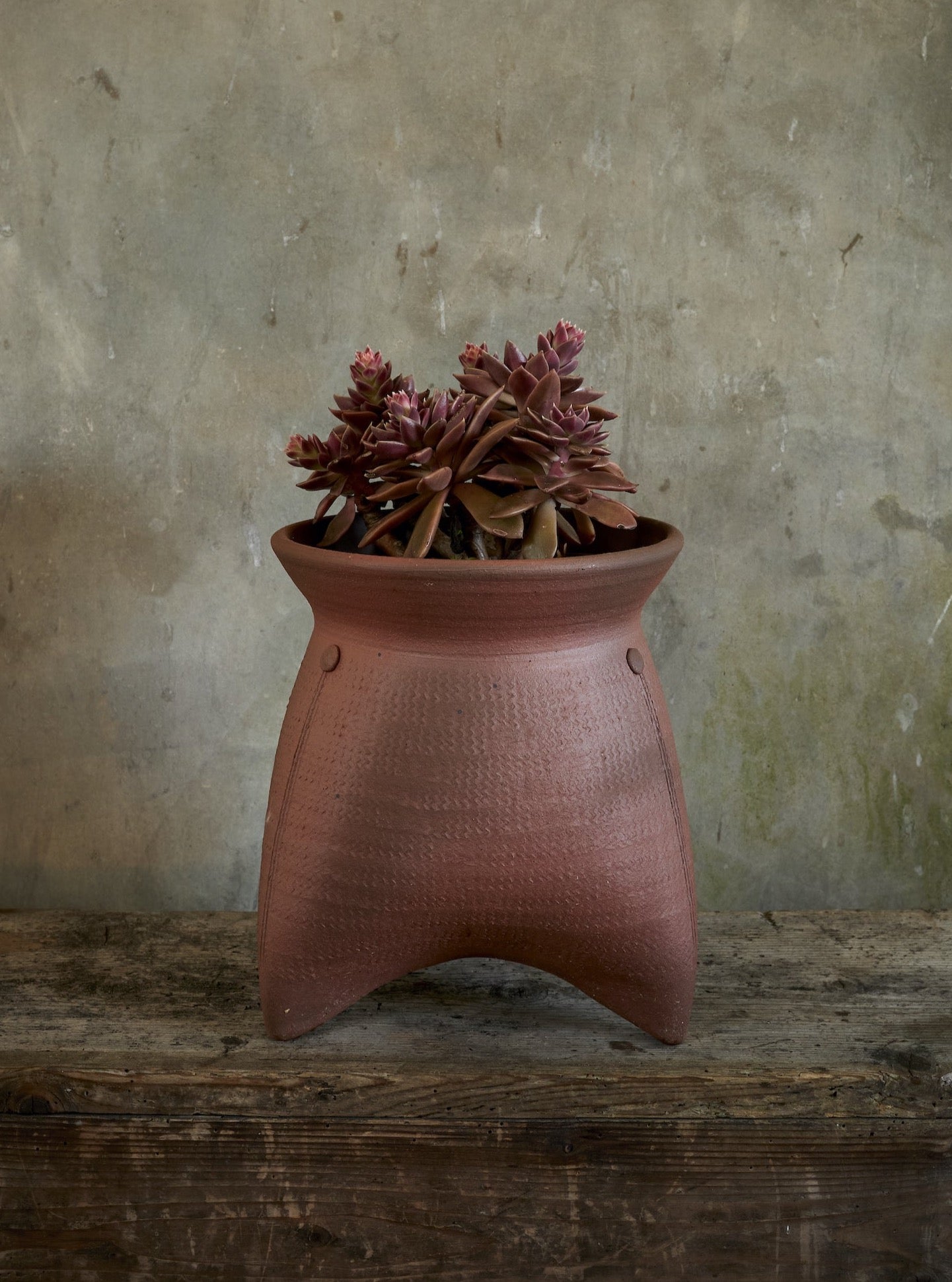 Tripod Pot 2